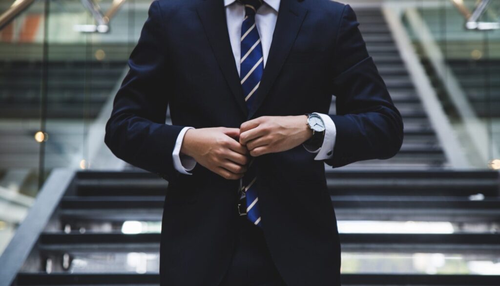 hunters-race-MYbhN8KaaEc-unsplash-scaled