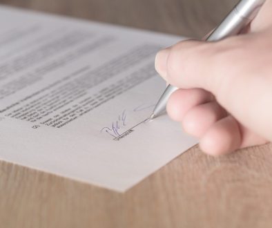 contract-gf24fe38b4_1920